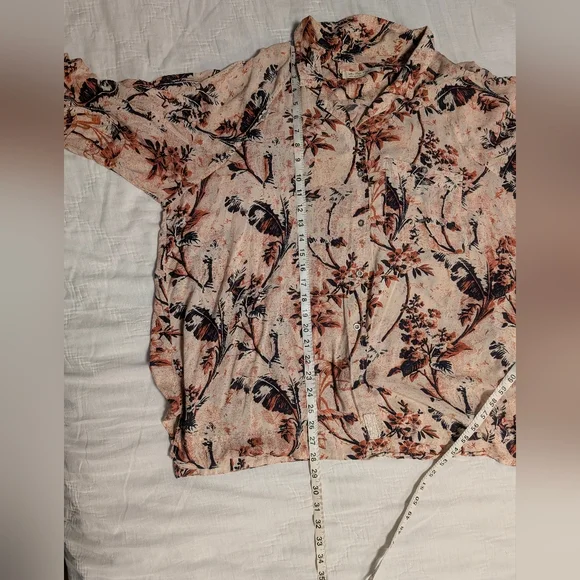 We The Free “It’s A Vibe” Buttondown • Floral Print • Size Large - Picture 9 of 10